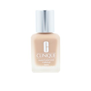 Clinique superbalanced fluid #09-sand